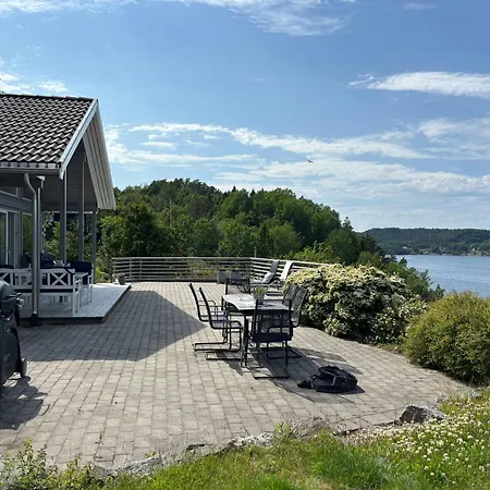 With Views Over The Sannesfjord Semesterbostad Risør