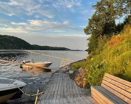 With Views Over The Sannesfjord * Risør