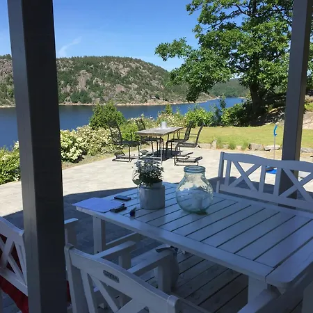 With Views Over The Sannesfjord Semesterbostad *